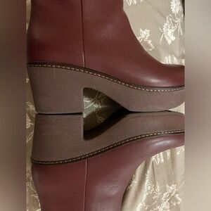 Leather FitFlop boots. NWOT. Only worn in house.